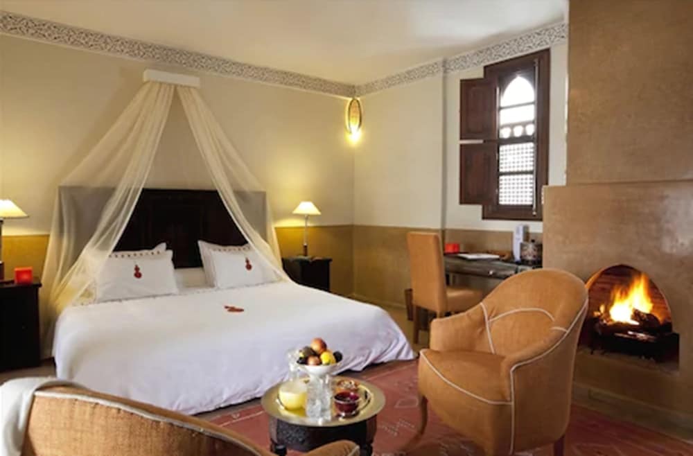Riad Charai 26/77