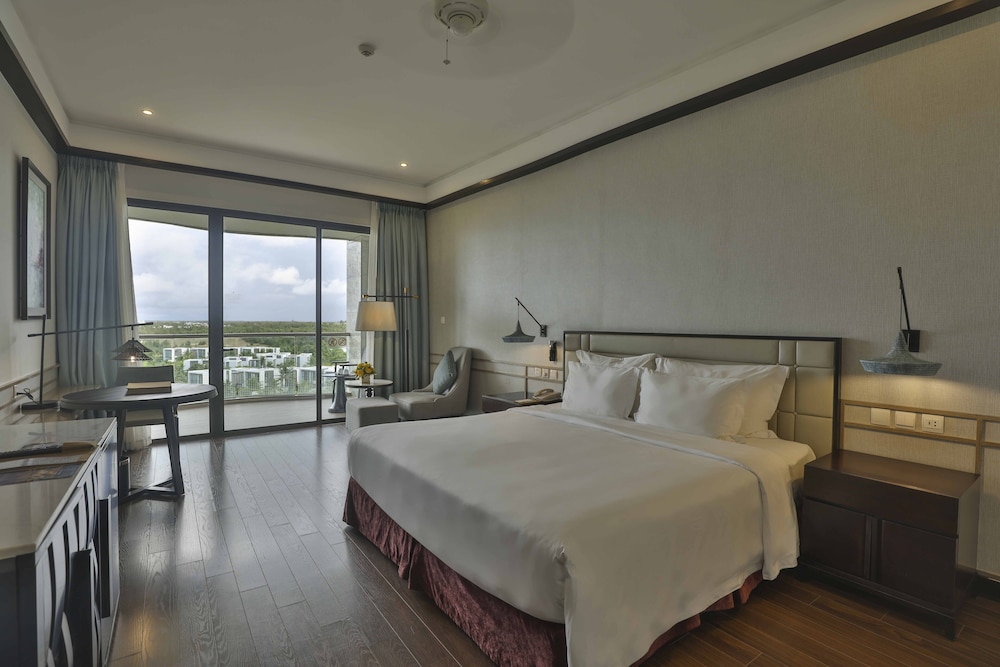 Vinpearl Resort and Golf Nam Hoi An 30/78