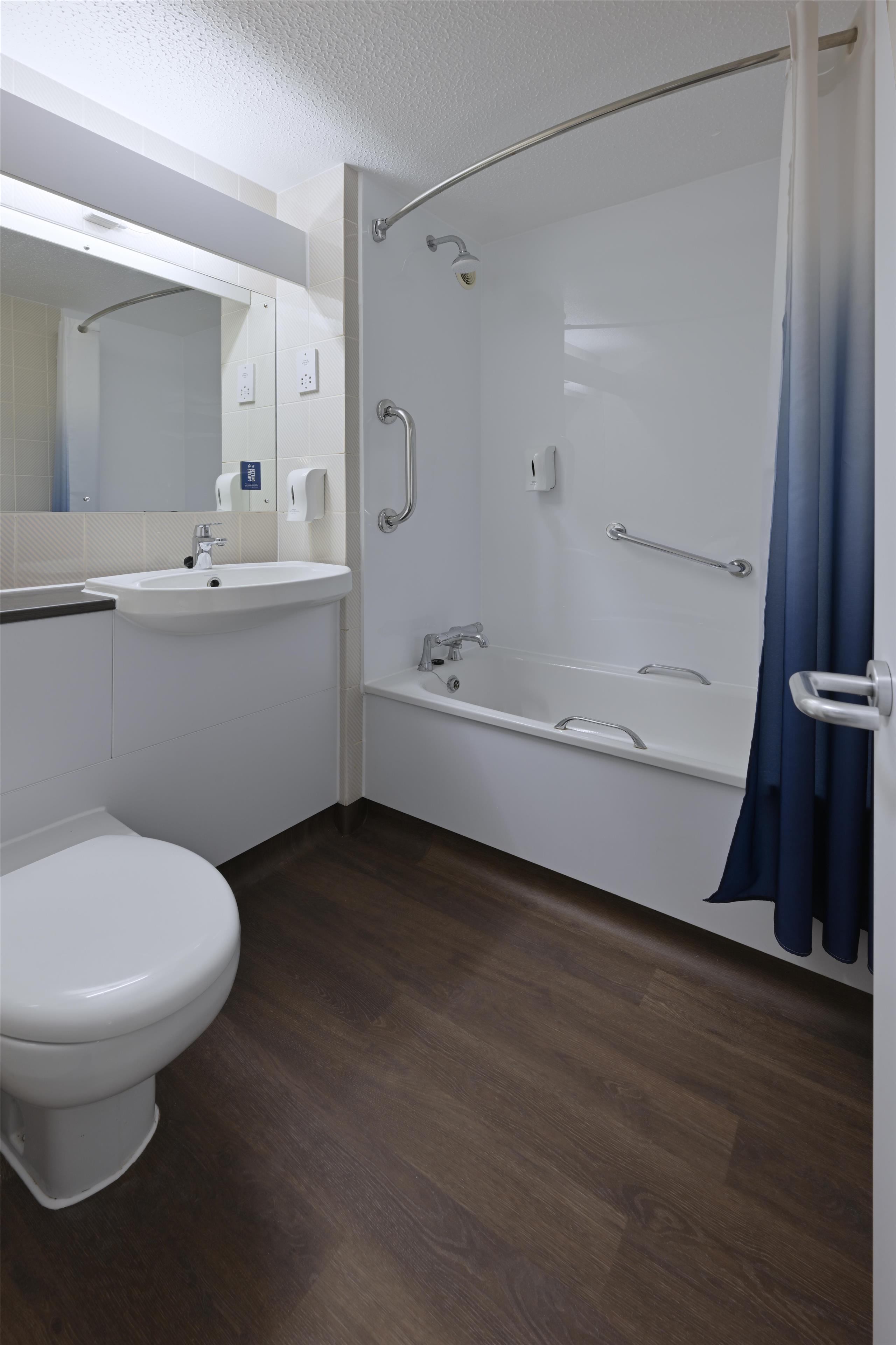 Travelodge Wellingborough Rushden 17/18