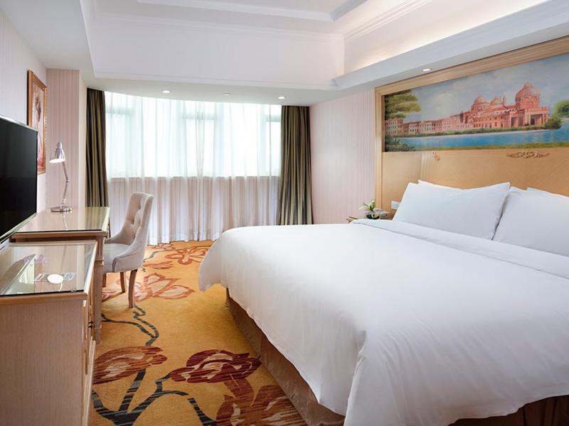 Vienna Classic Hotel (Huizhou Dahuxi) 29/39