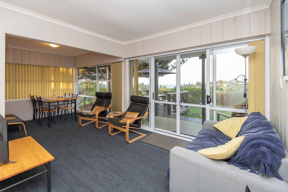 Cascade Garden Apartments 30/57