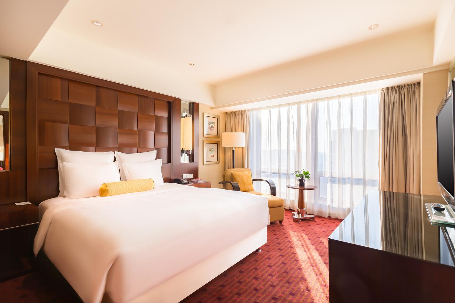 Executive, Suite, Queen Bed