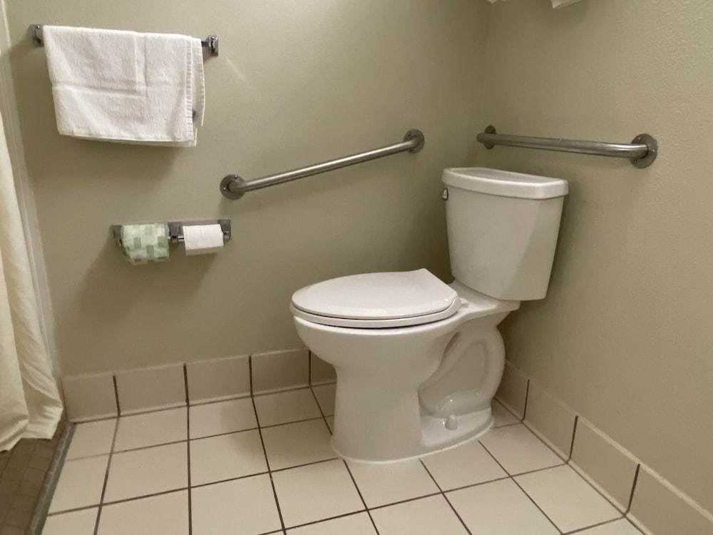 Clarion Inn Harpers Ferry-Charles Town 16/51