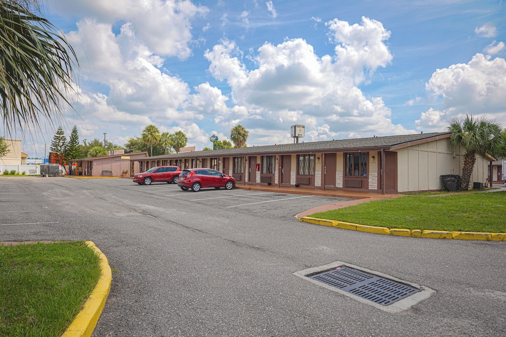 Liberty Garden Inn By Oyo Kissimmee Near Disney World 41/49