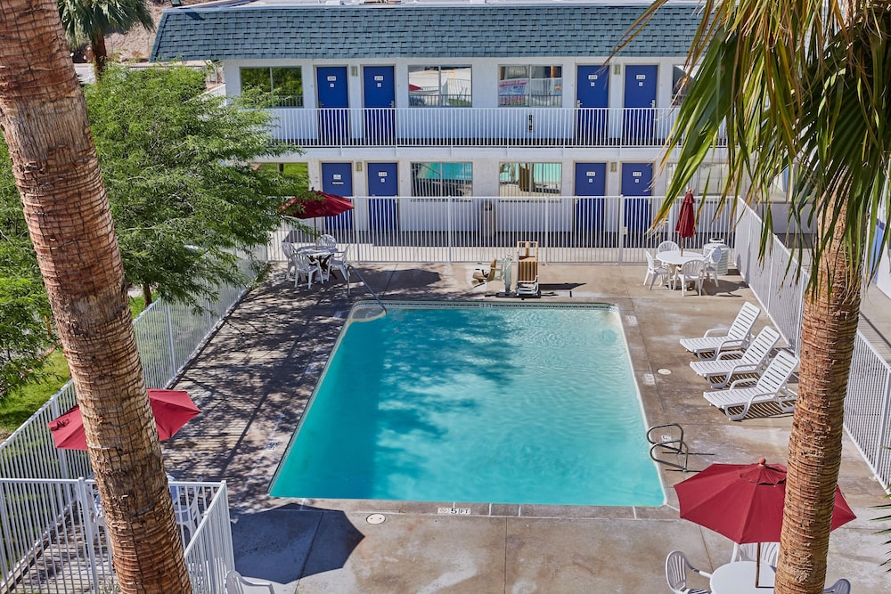 Motel6 Blythe, CA 59/65