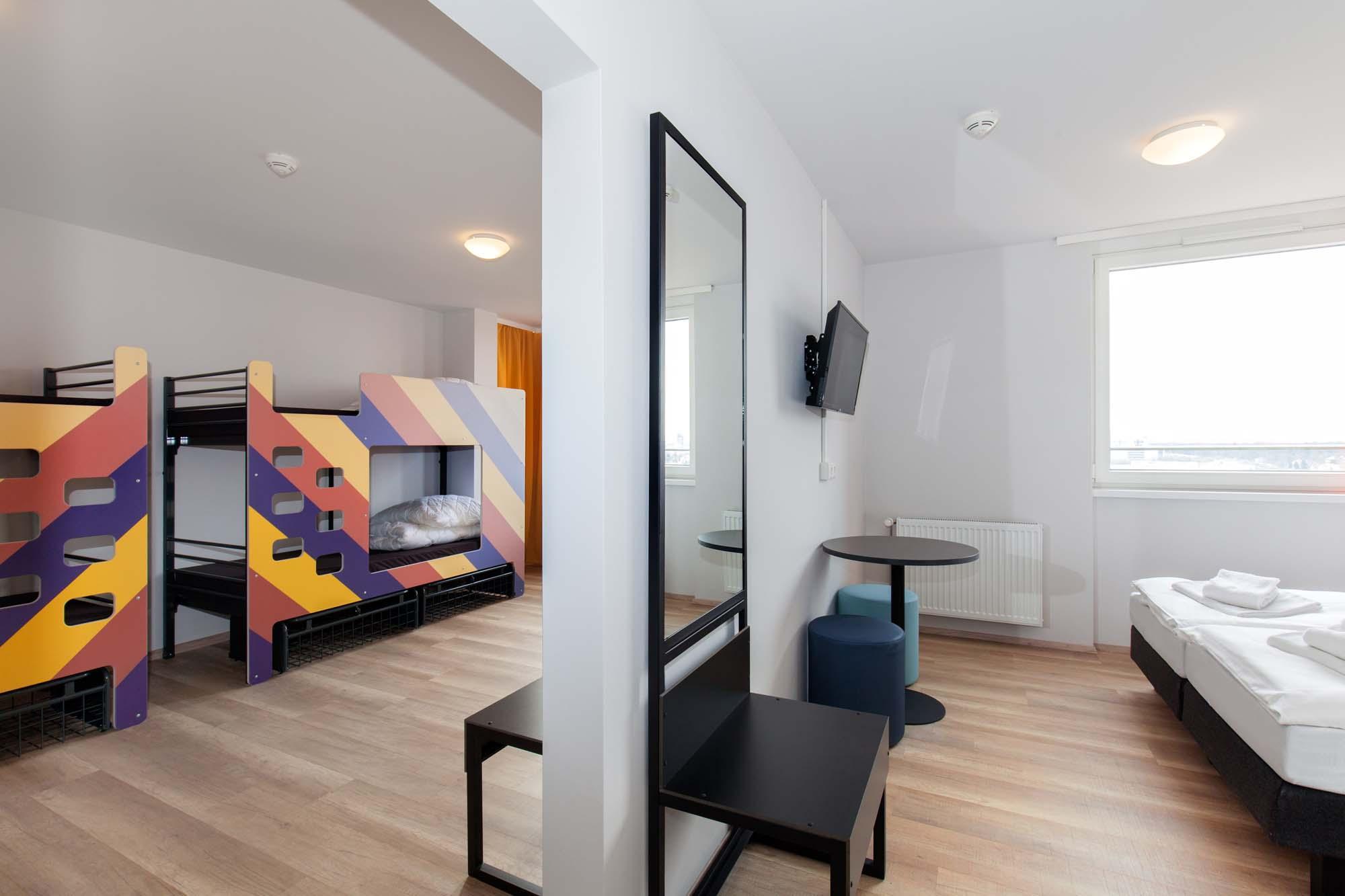 Private, Mixed Dorm, 4 Beds