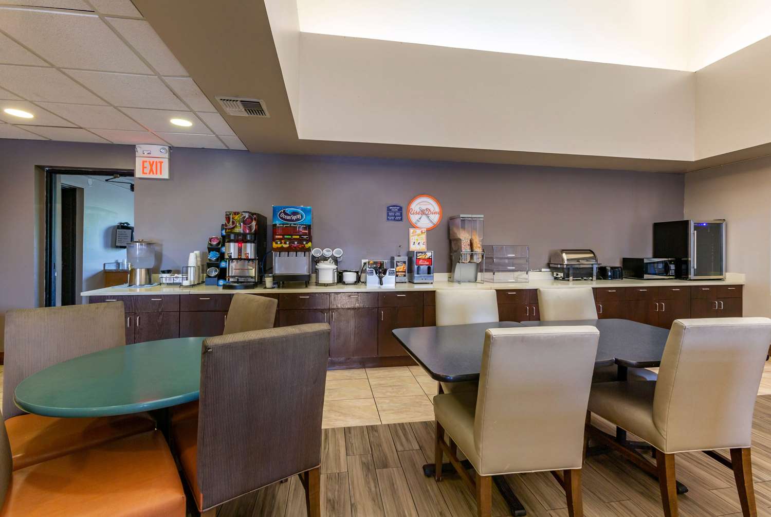 Howard Johnson By Wyndham Billings 33/46