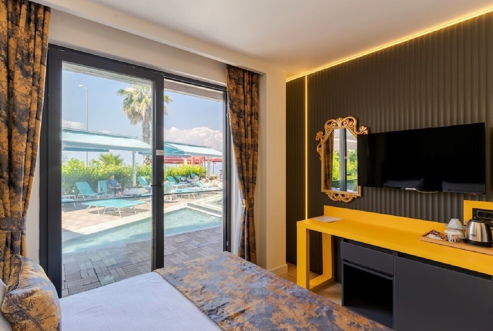 Atan Park Hotel 17/50