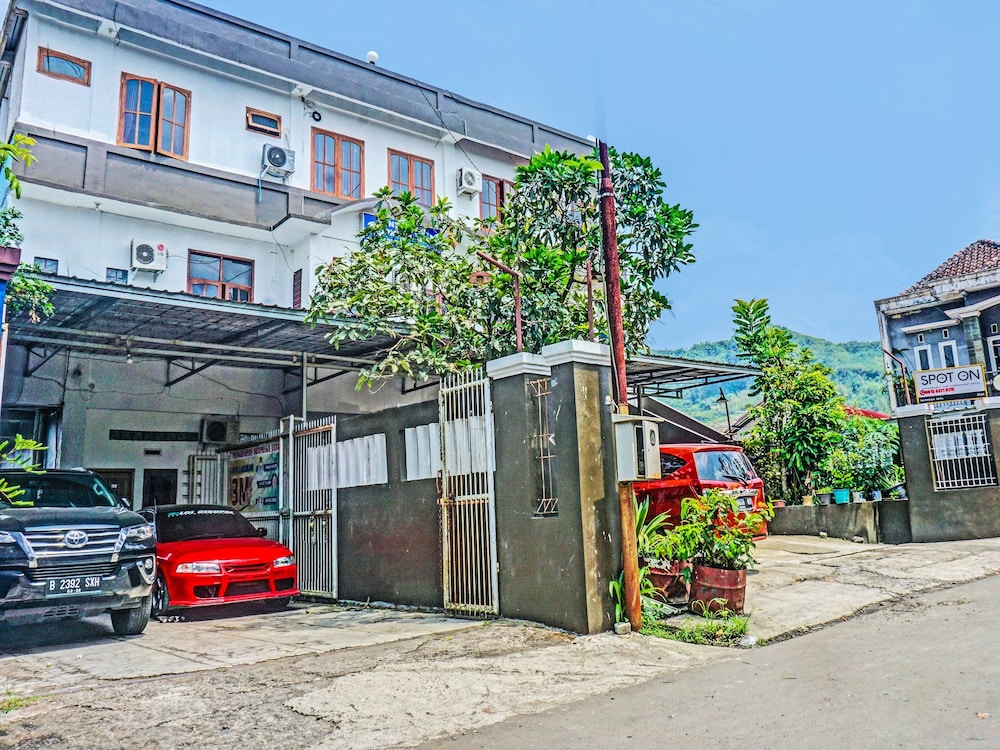 SPOT ON 2226 Nurmega Jaya 28/34