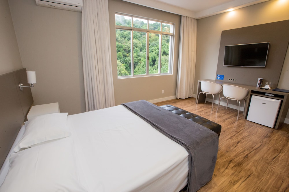 Himmelblau Hotel 13/68