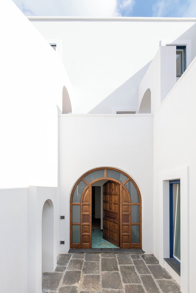 Relais Regina Giovanna 4/77