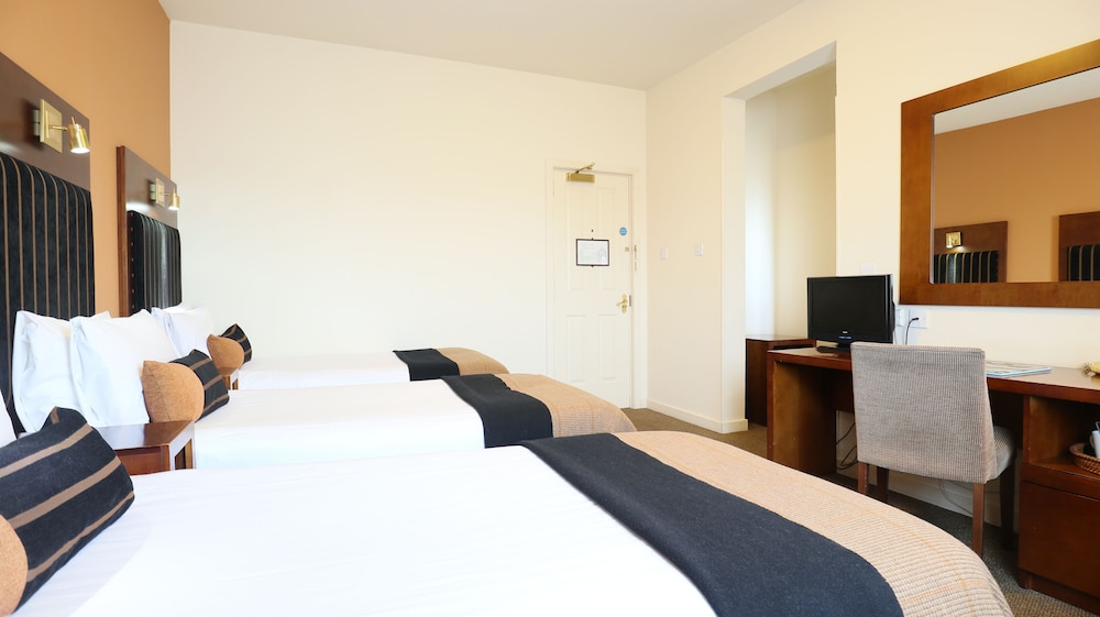 ROOM, TRIPLE