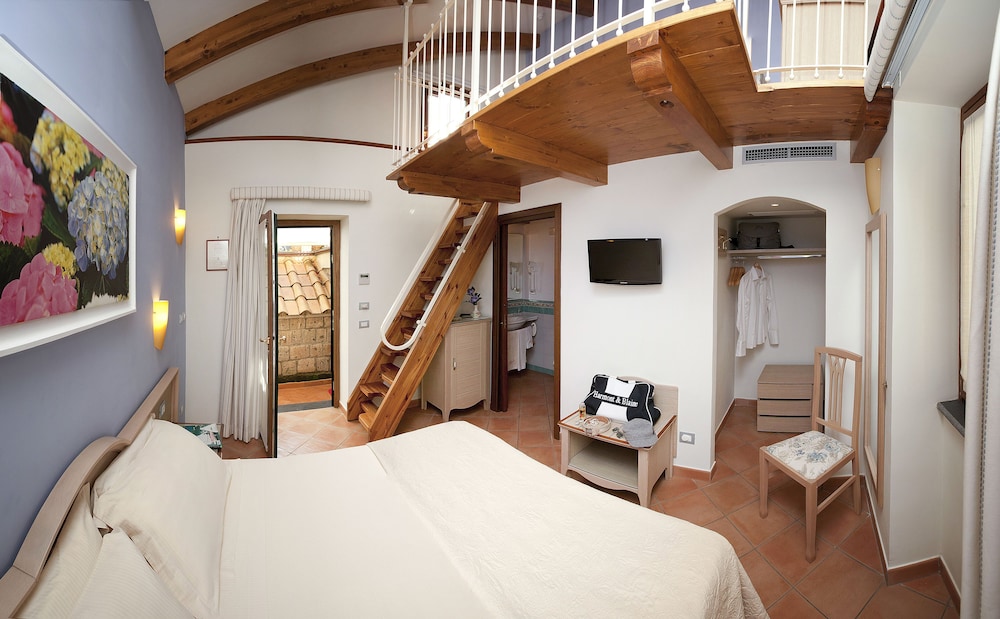 Villa Angiolina Relais 34/61