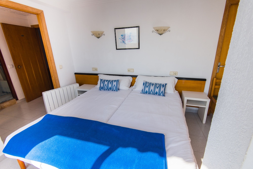 Hostal Port Corona 10/43