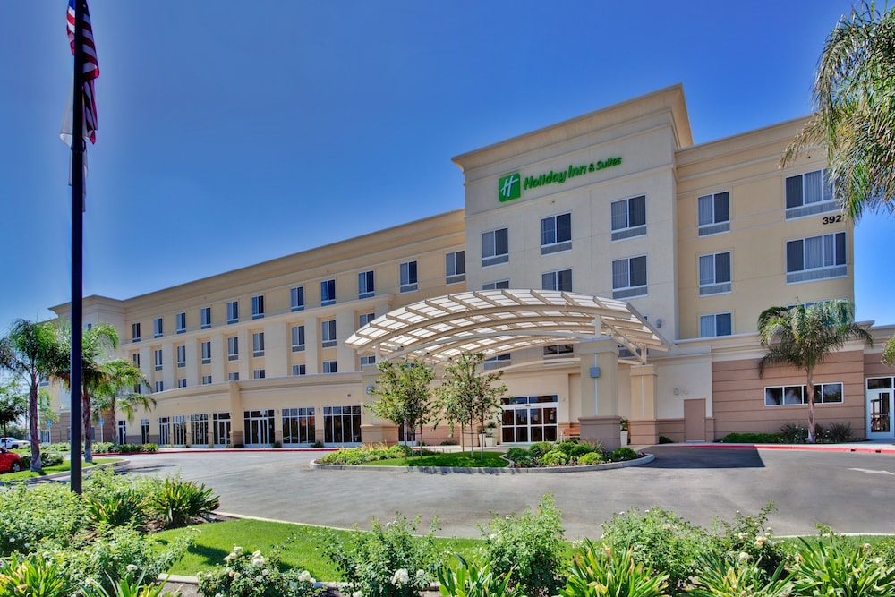 Holiday Inn Hotel Amp Suites Bakersfield North 1/57