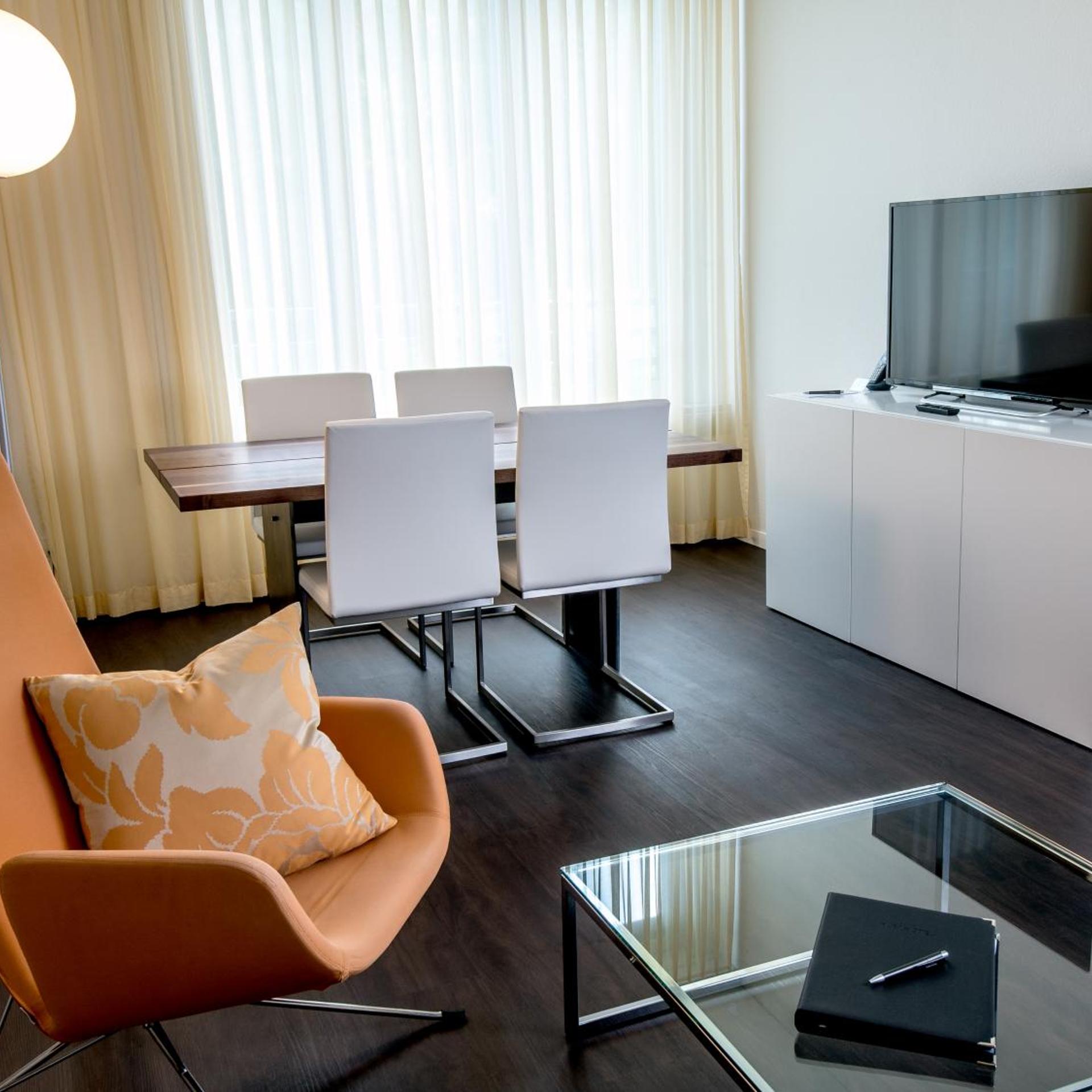 Parkhotel Zug 42/52