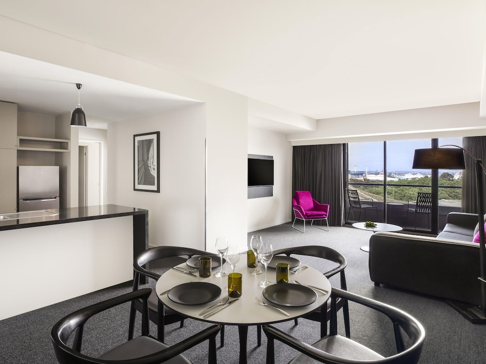 Mantra Southbank Melbourne 50/70