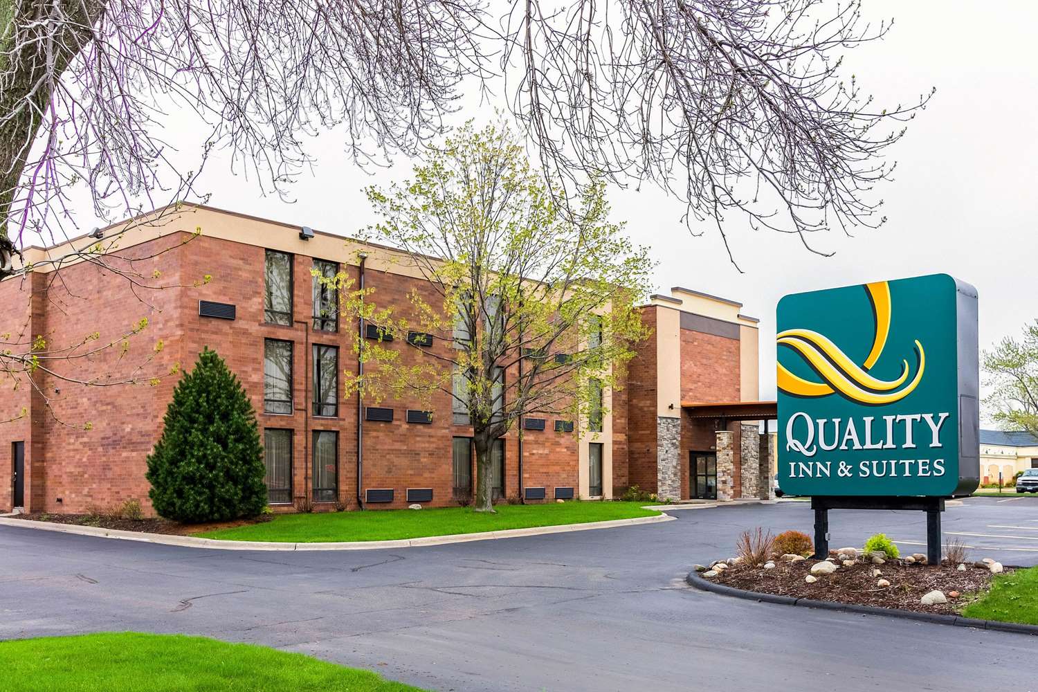 Quality Inn & Suites Arden Hills - Saint Paul North 3/37