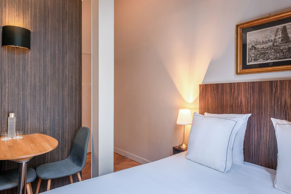 Suites and Hotel Helzear Champs Elysees 28/65