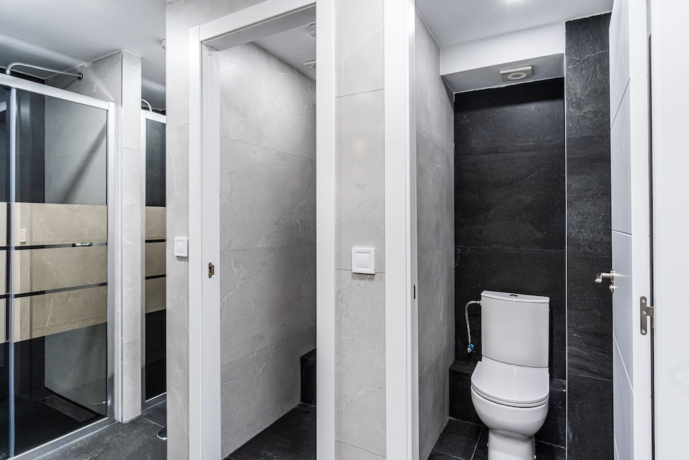Open Hostel 33/36