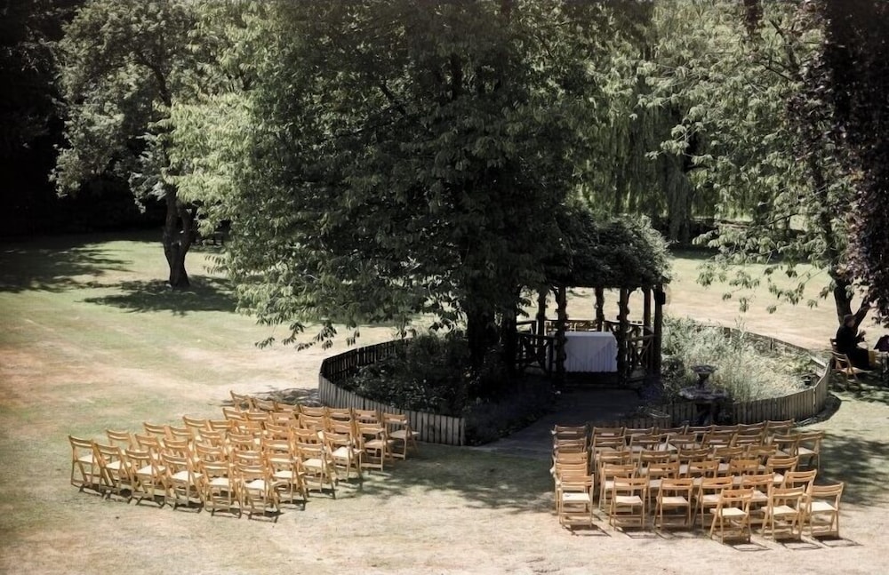 The Old Lodge 40/50