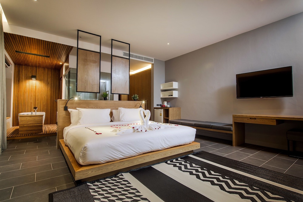 The Gallery Hotel Naiharn 13/50