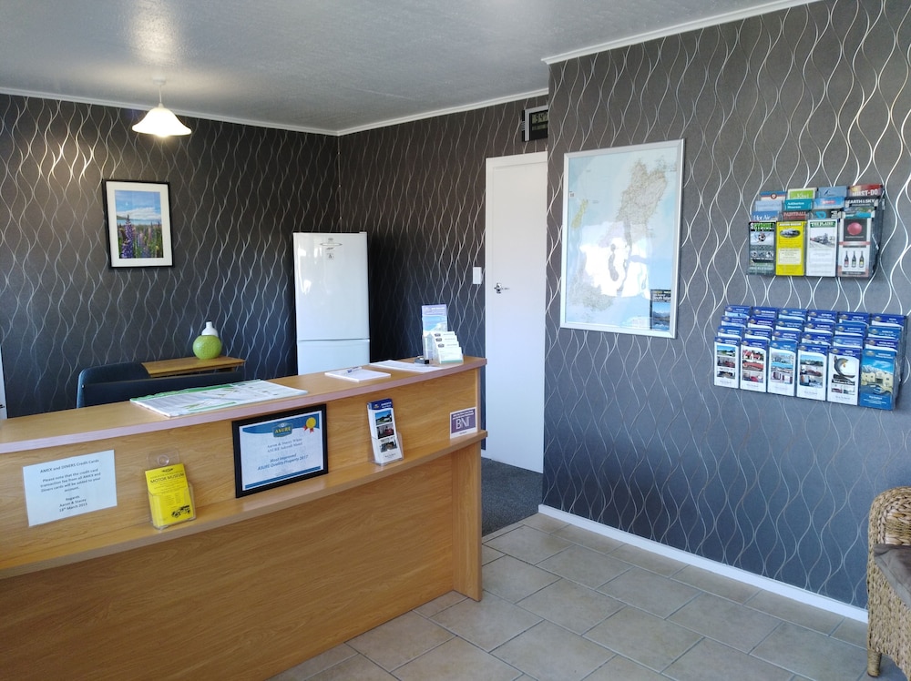Asure Adcroft Motel 4/61