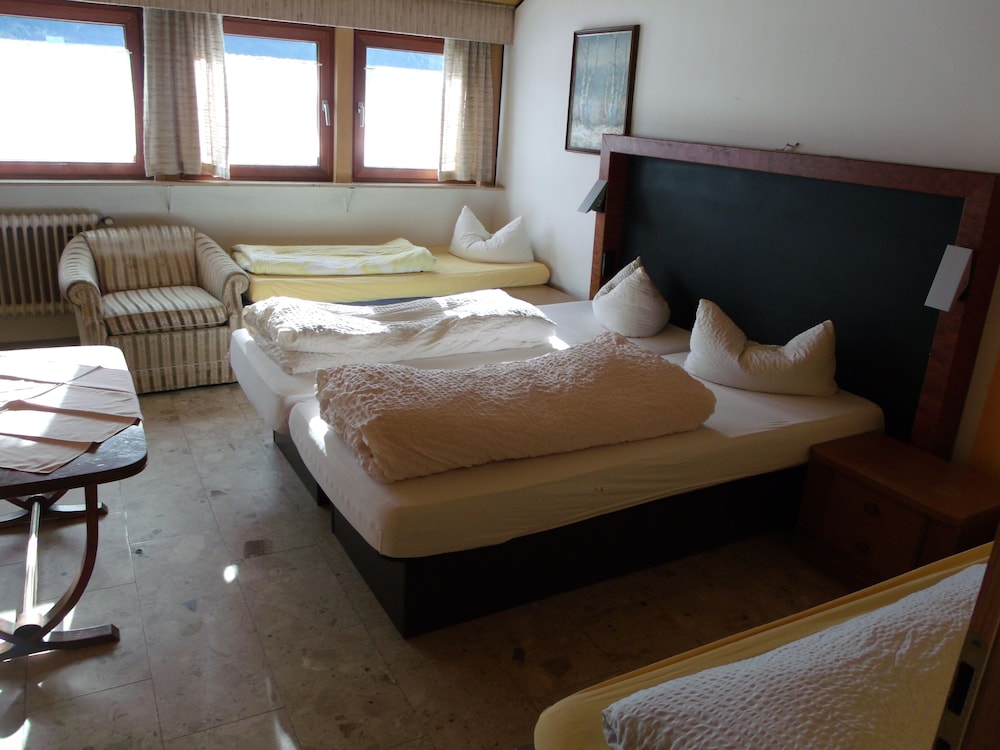 B+B Hotel Sonnenmatte Near Badeparadies 13/50