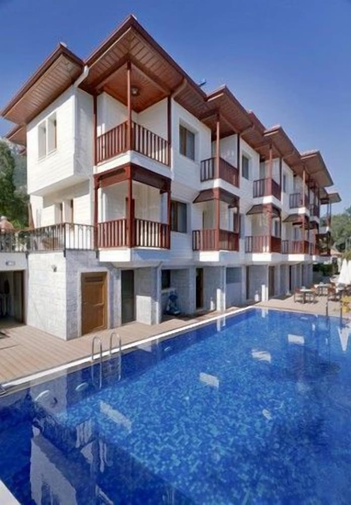 Summer Boutique Hotel 6/37