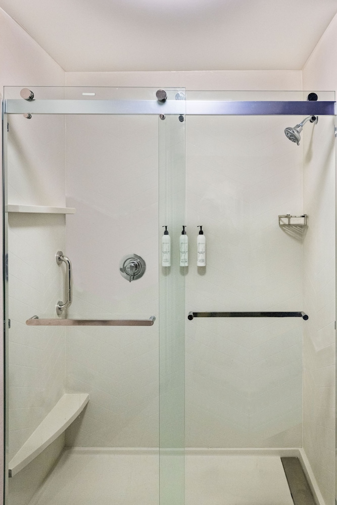 Fairfield Inn & Suites St. Louis Chesterfield 6/23