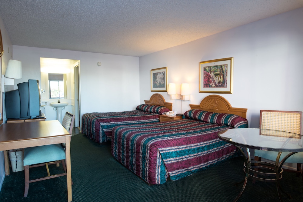 Howard Johnson by Wyndham Orlando Lake Buena Vista South 14/47