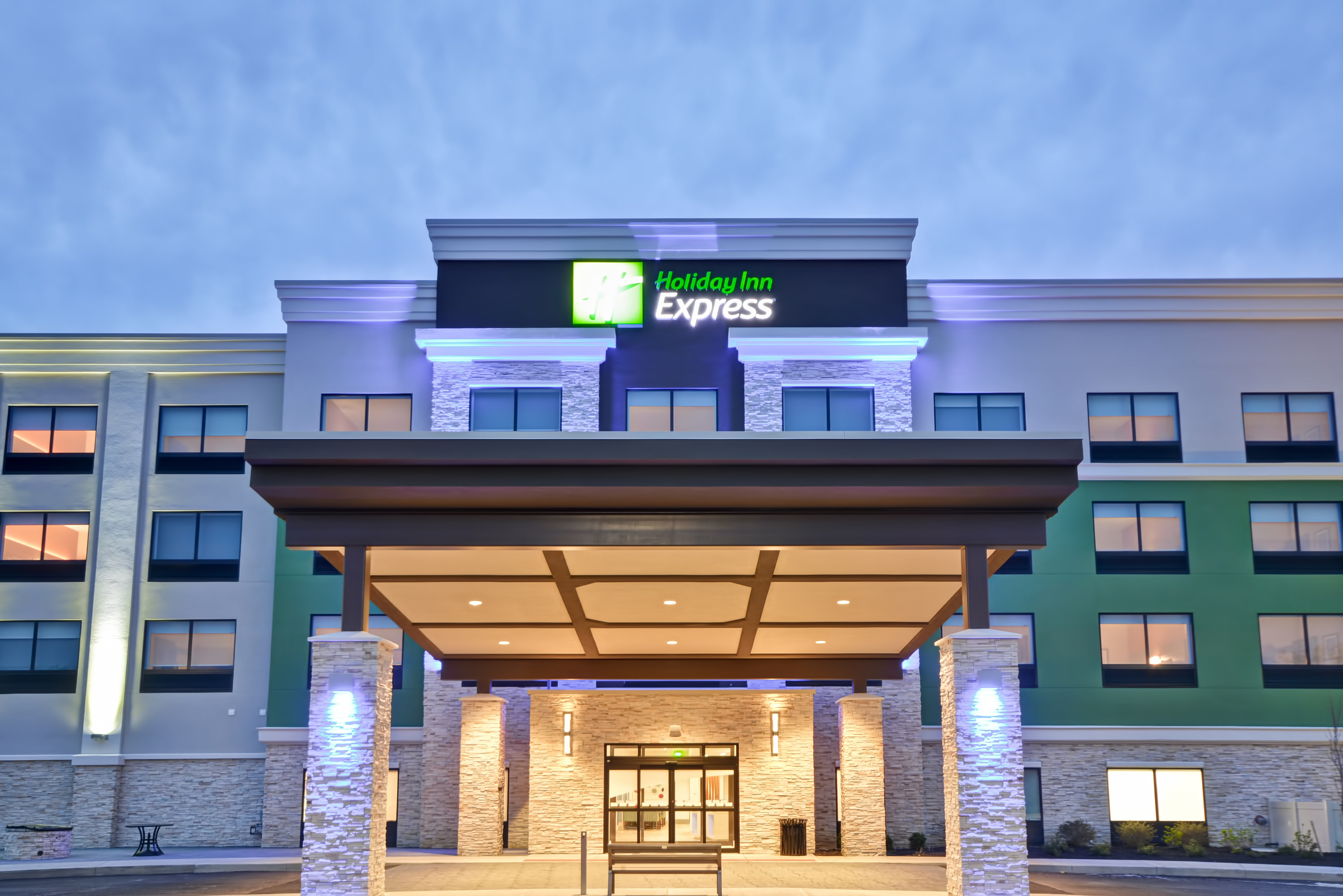 HOLIDAY INN EXPRESS EVANSVILLE 2/61