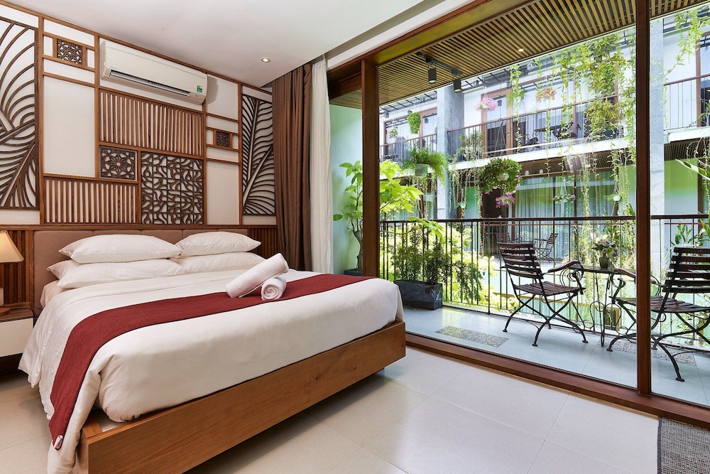Tam House Villa Hotel 15/50