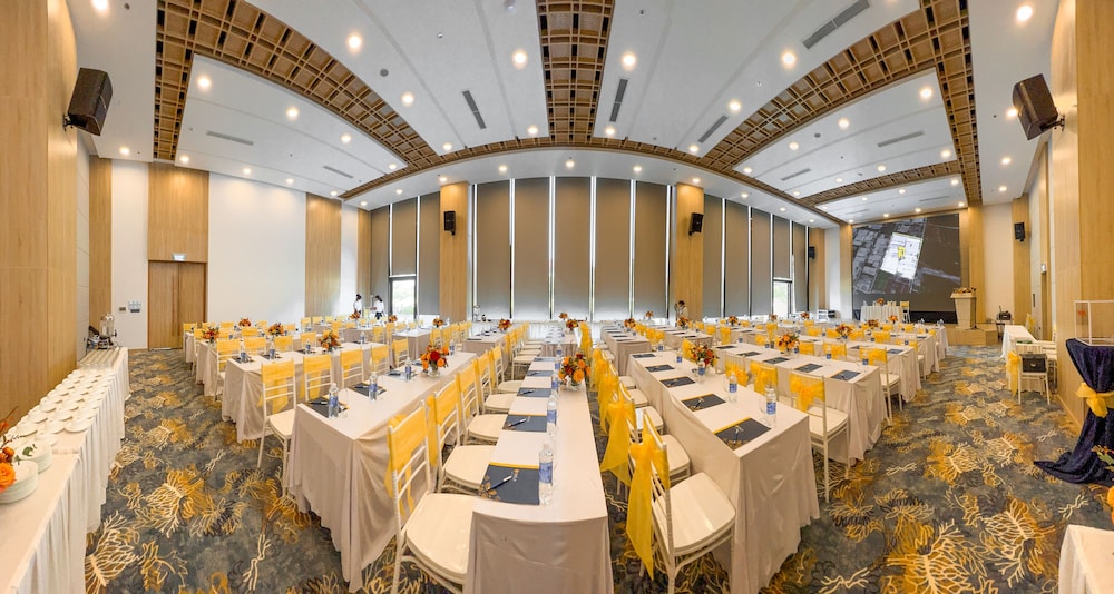 Sala Grand TuyHoa Hotel 32/50