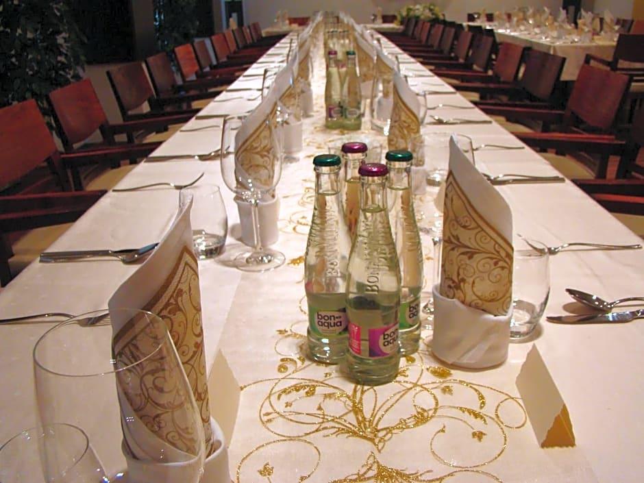 Aston Business Hotel 39/55