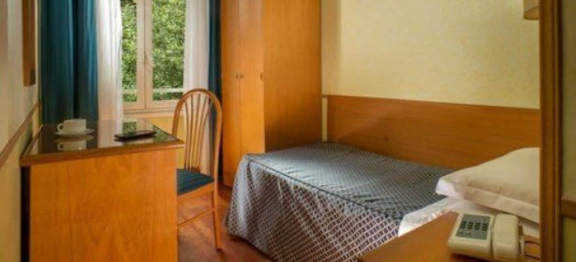 ROOM, SINGLE, ANNEX