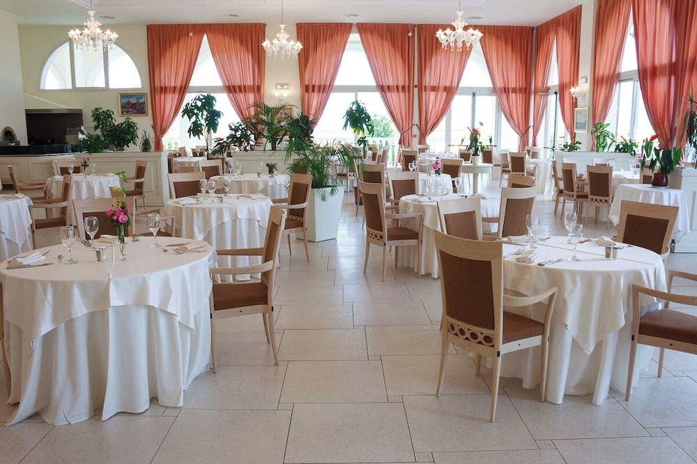 Grand Hotel Italia 33/42