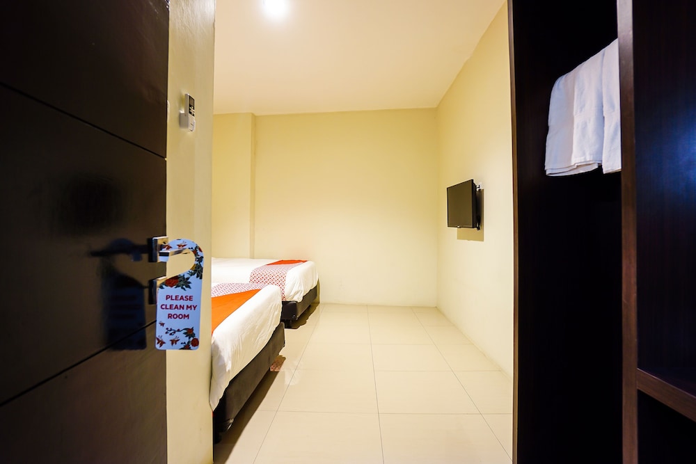 Hotel O Manado near Gereja Advent Tikala Baru formerly Rid's Hotel 33/49