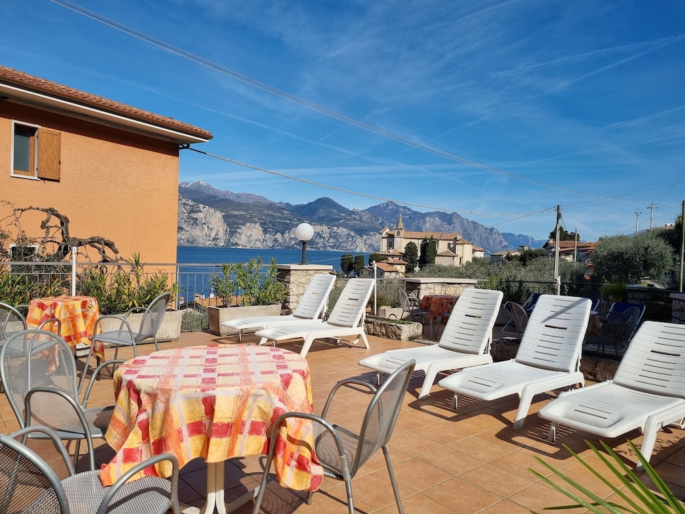 Albergo Pace 36/42