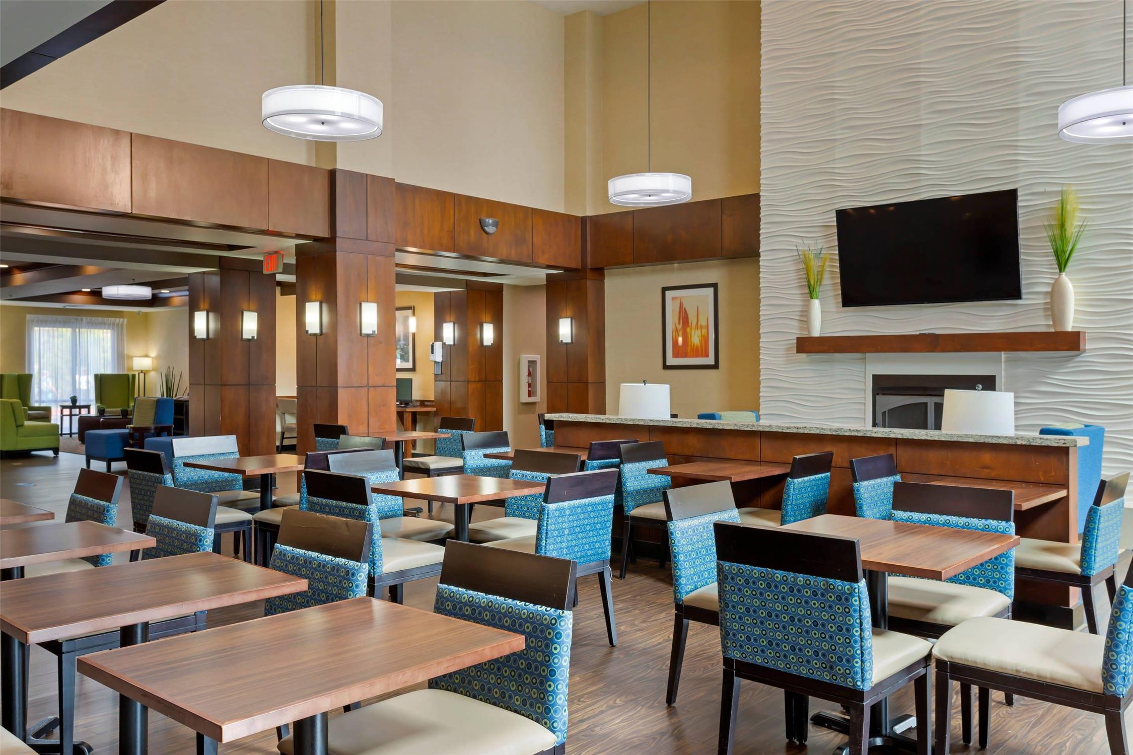 Comfort Suites Little Rock West 12/19