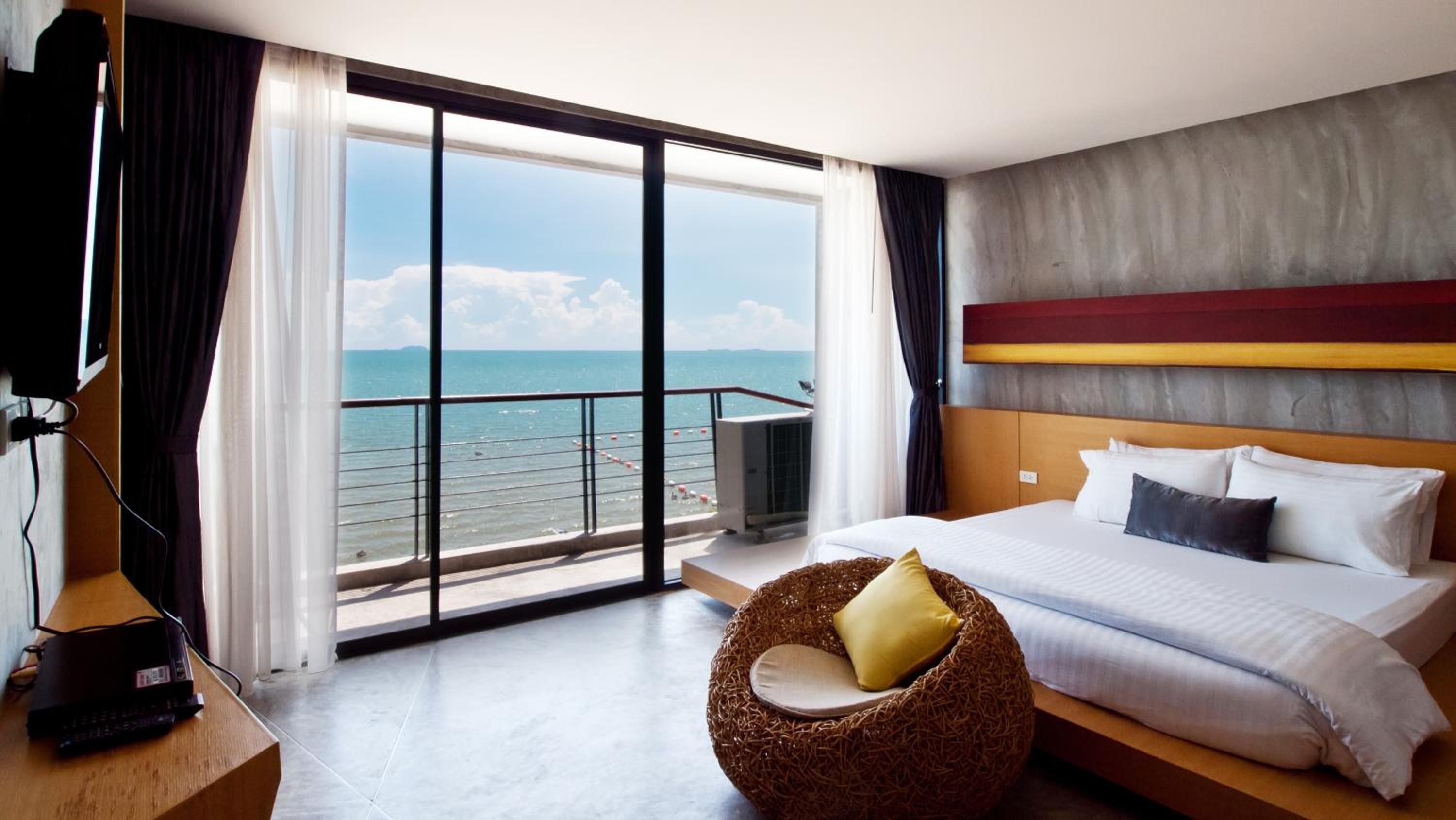 Suite, King Bed, Ocean View, Xl