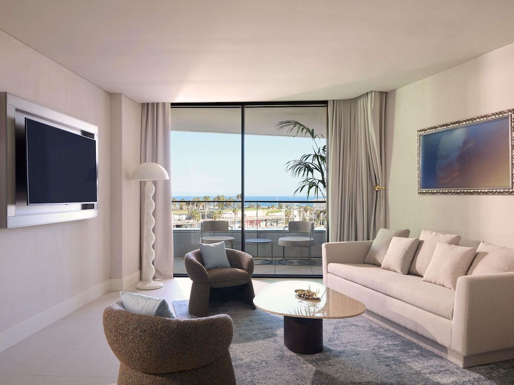 SLS Barcelona Hotel 40/60