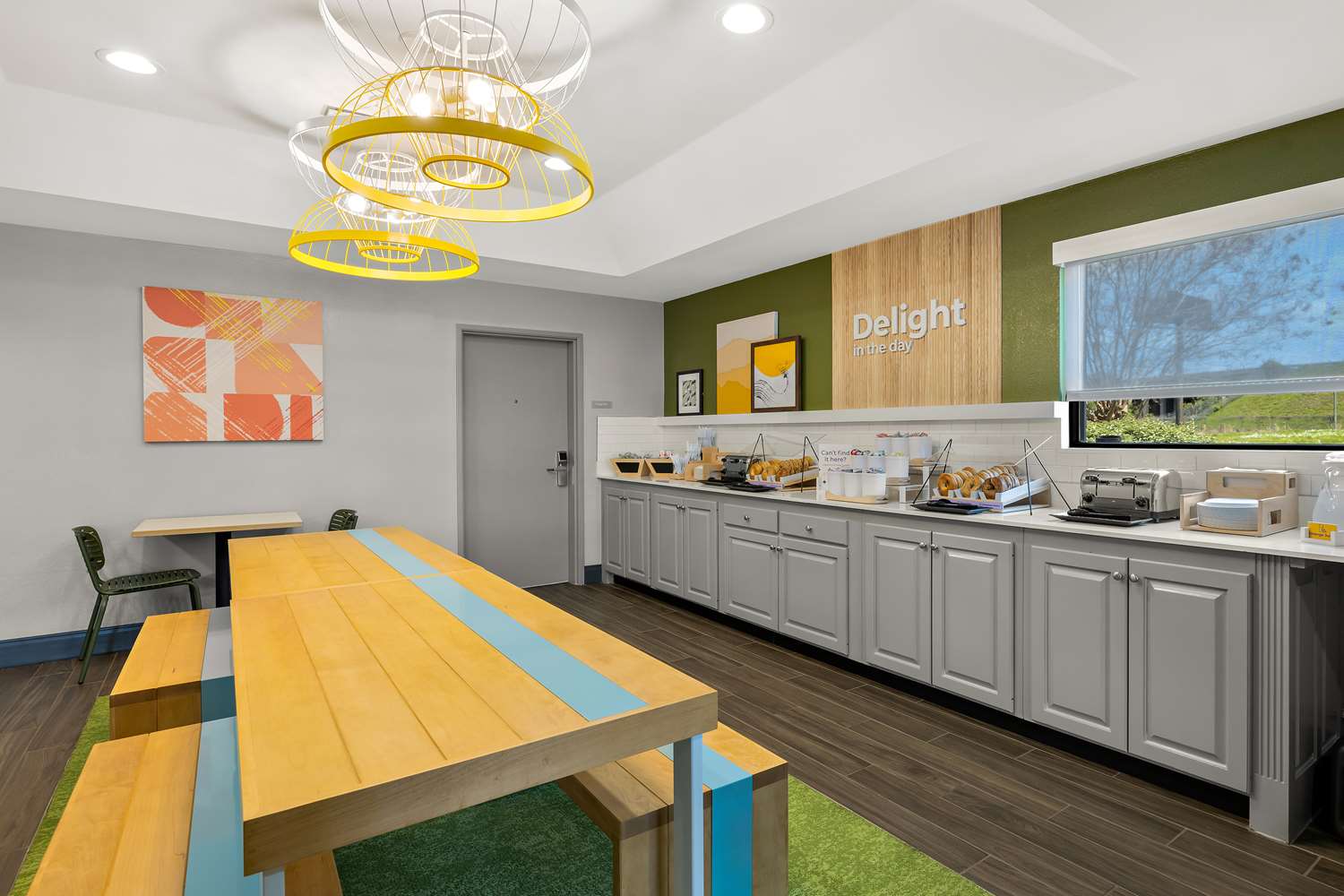 Spark by Hilton Tifton 12/21