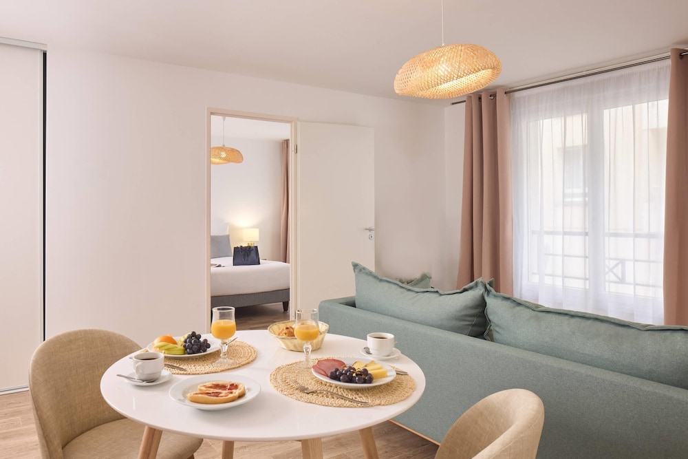 Quality Aparthotel Meaux 33/37