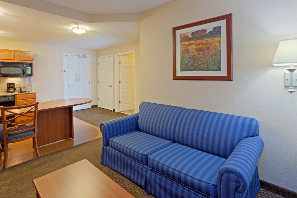 Candlewood Suites Manassas 38/61