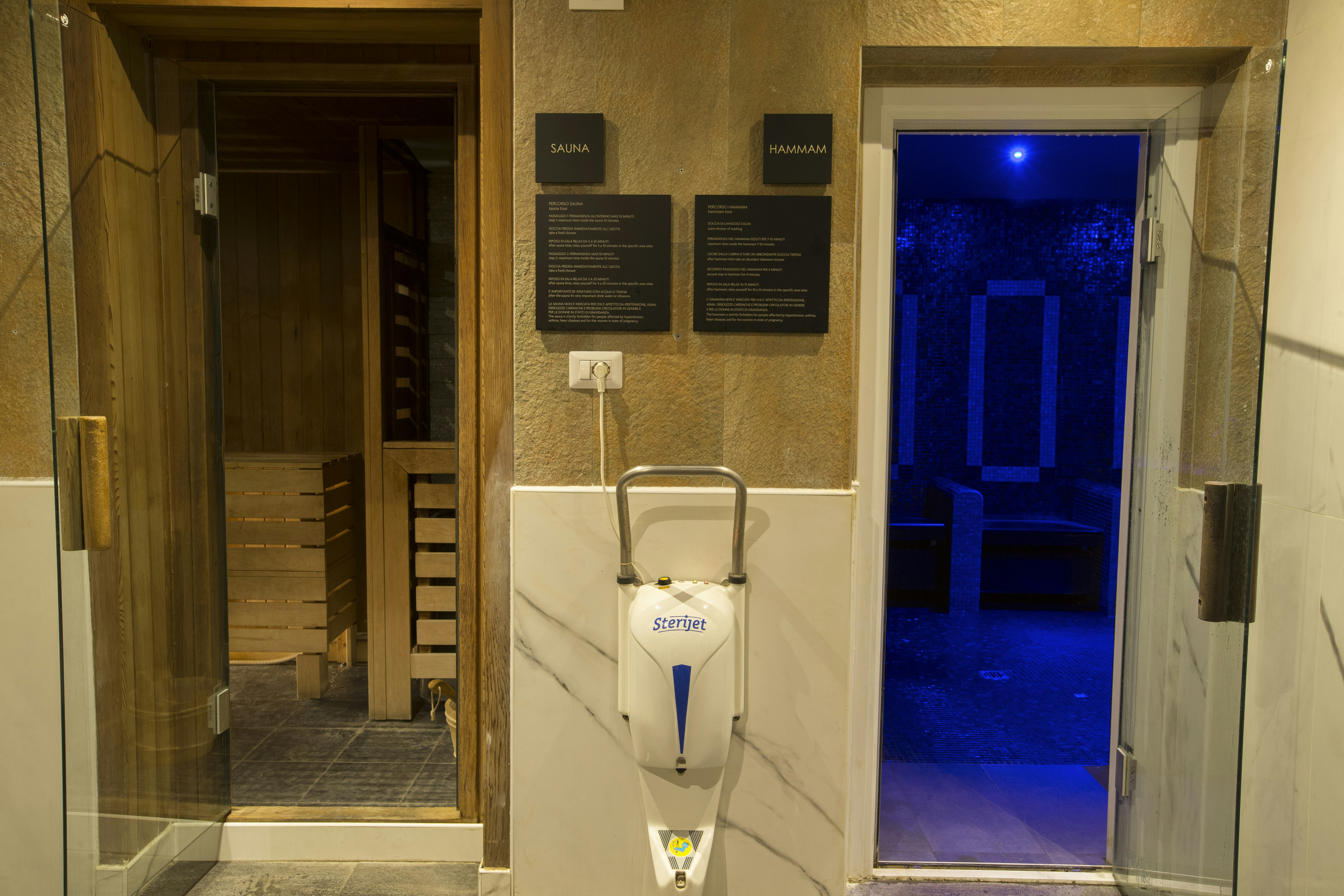 UNA HOTELS MH Matera 26/50