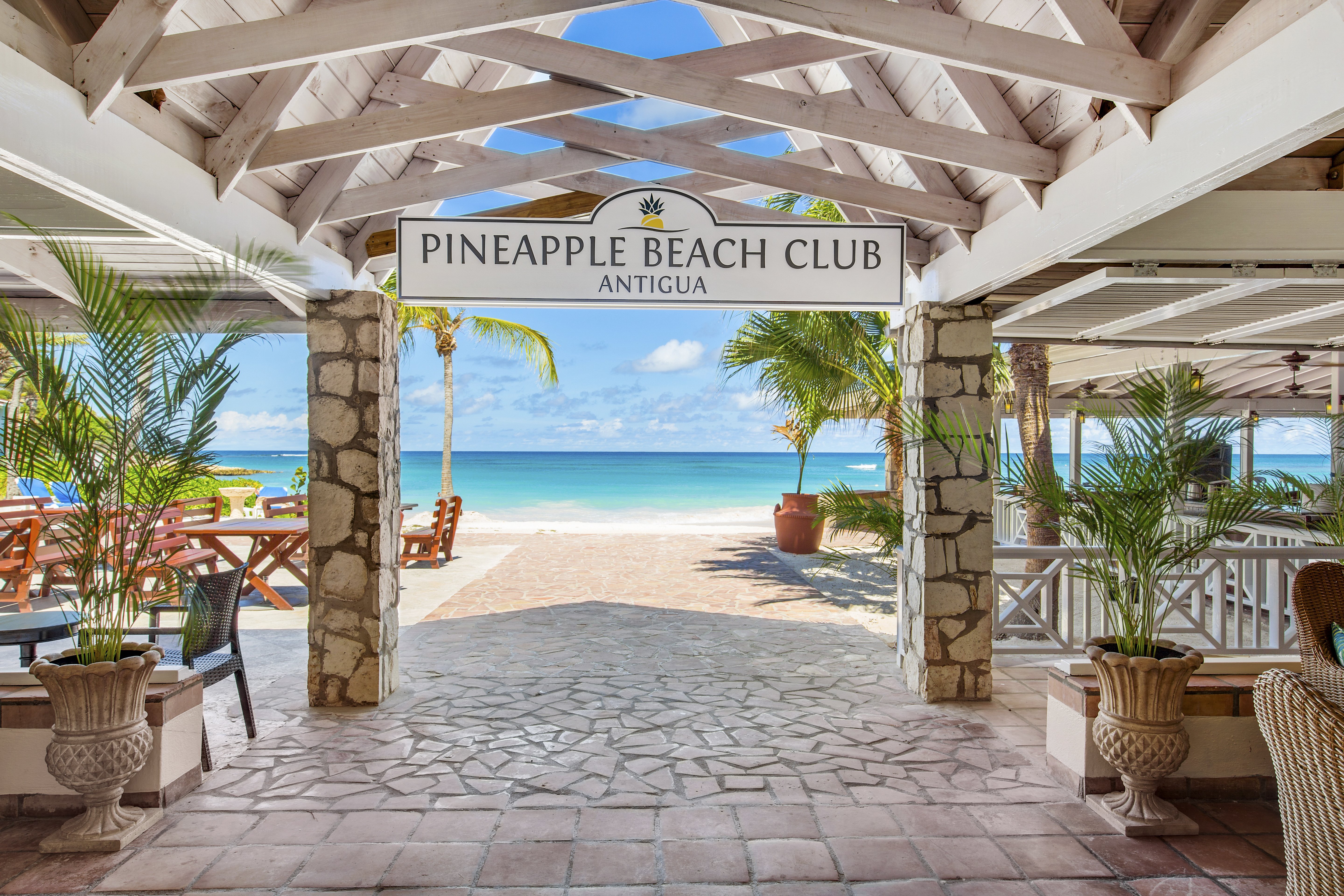 Pineapple Beach Club - Adults Only 22/40