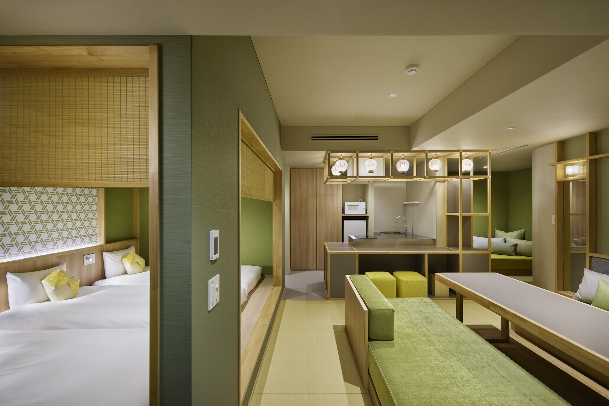 ROOM, TRIPLE, KITCHEN