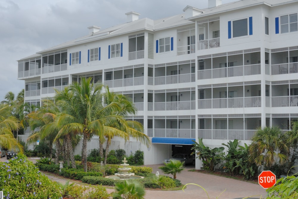 Olde Marco Island Inn And Suites 10/57