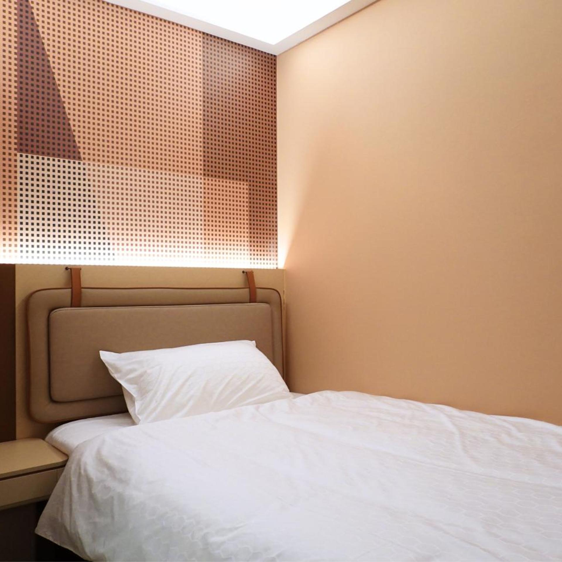 Hotel 165 30/45